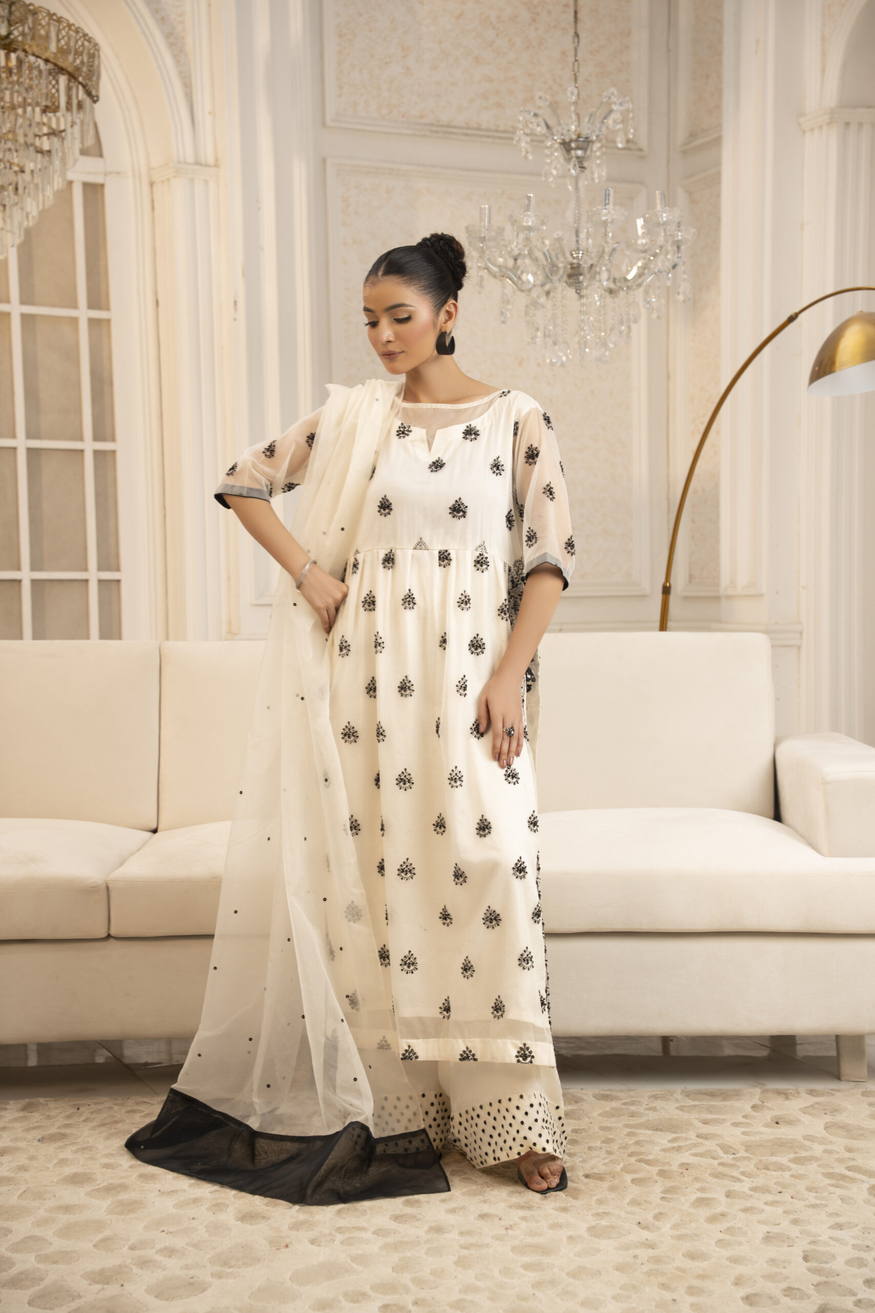 GOLDEN HOUR - Monotone - Image 2