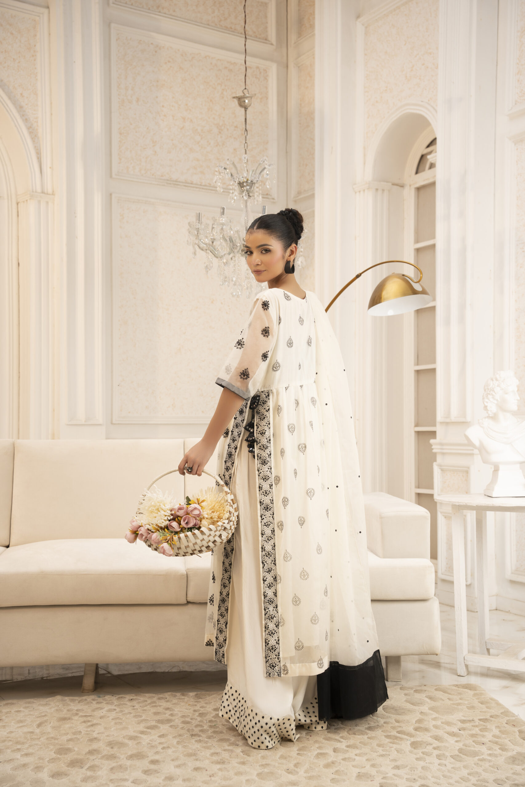 GOLDEN HOUR - Monotone - Image 3