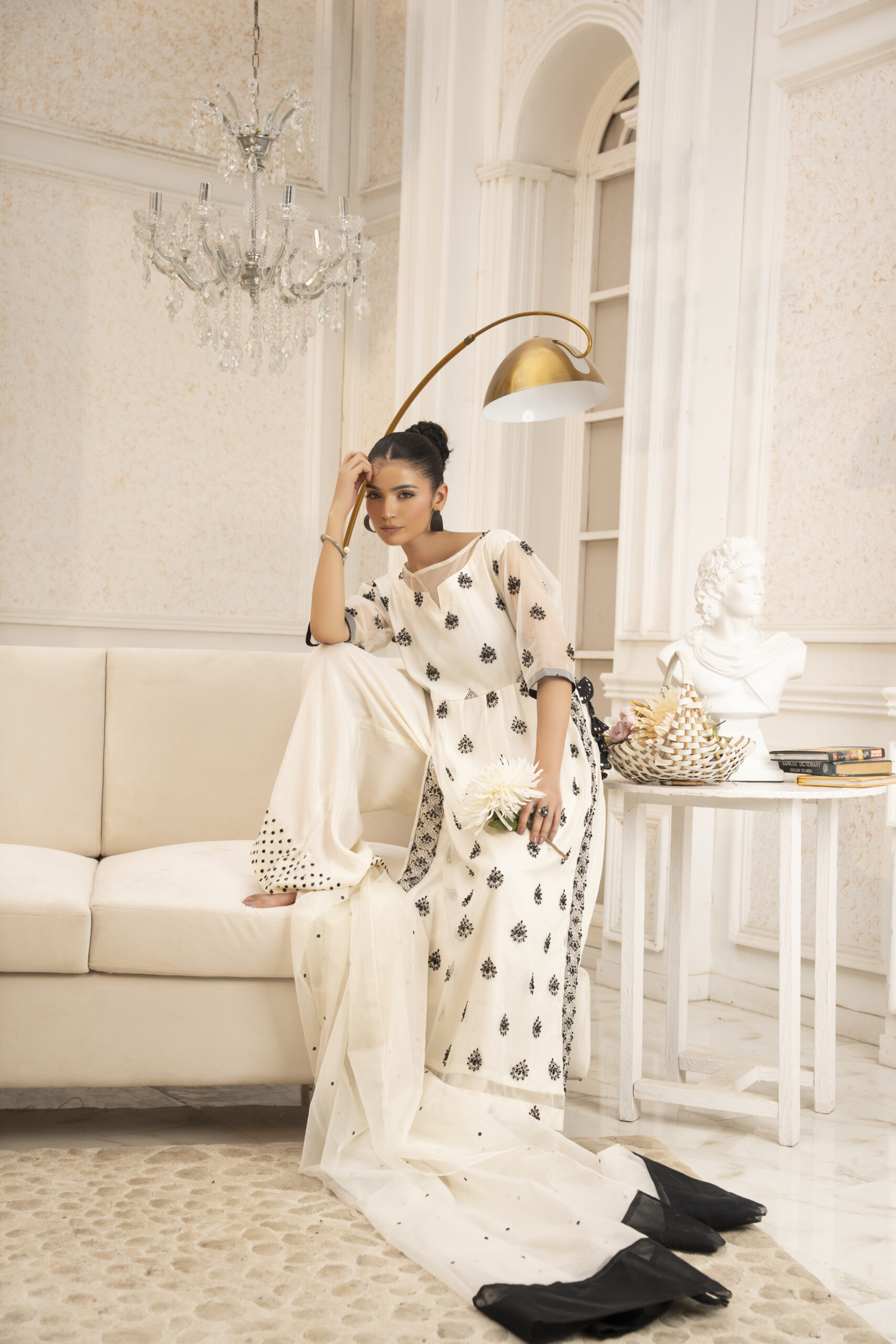 GOLDEN HOUR - Monotone - Image 4